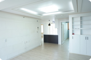 조원주공 2차 아파트 인테리어: 화이트&블랙의 세련된 조화로 완성하는 모던 라이프스타일